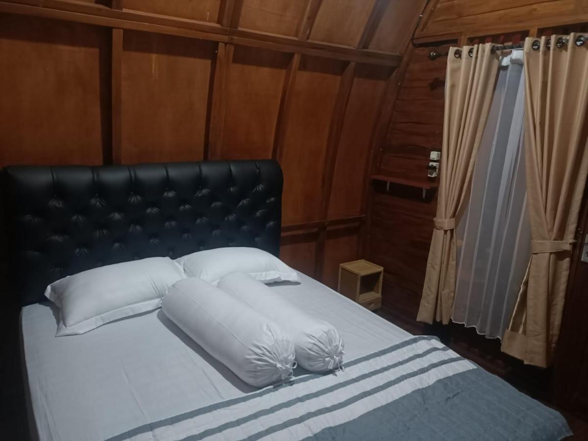 보고르 Wooden House Paseban 빌라 외부 사진
