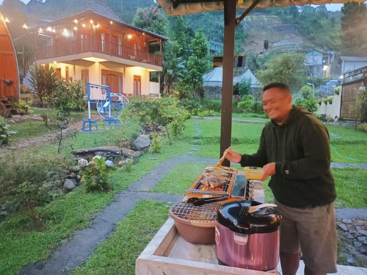 보고르 Wooden House Paseban 빌라 외부 사진
