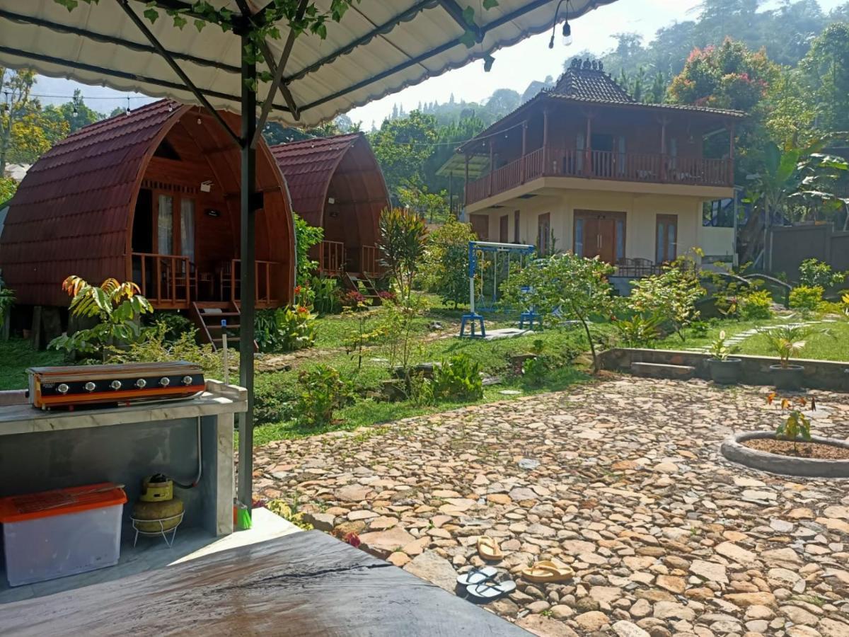 보고르 Wooden House Paseban 빌라 외부 사진