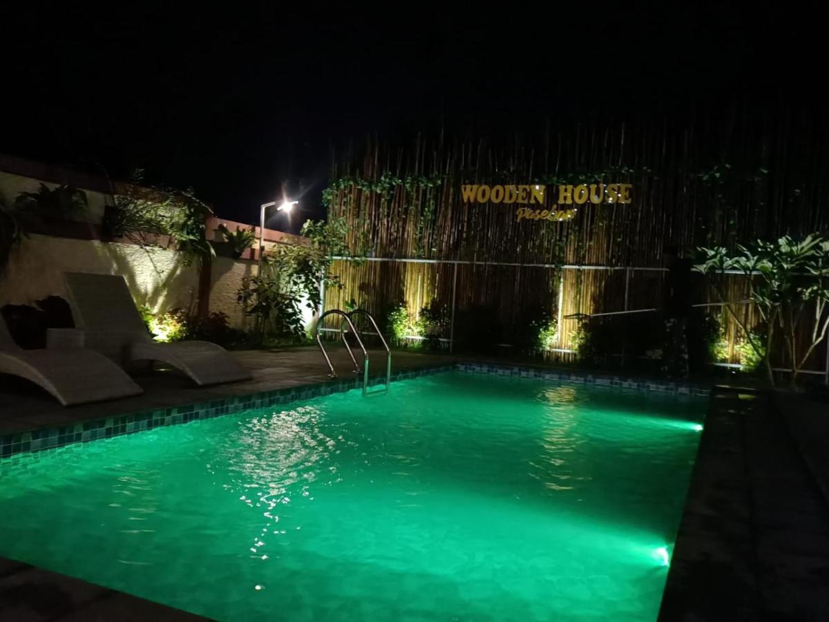 보고르 Wooden House Paseban 빌라 외부 사진